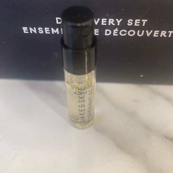 La vie est belle and Lake and Sky Perfume - Picture 3 of 3